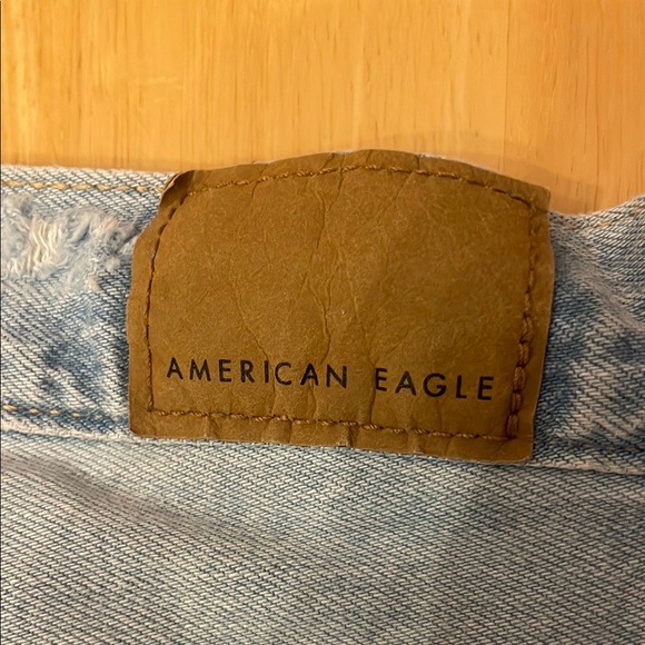 American Eagle Outfitters Women's Light Blue Distressed Jeans - Picture 3 of 5